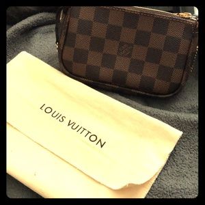 Authentic LV clutch